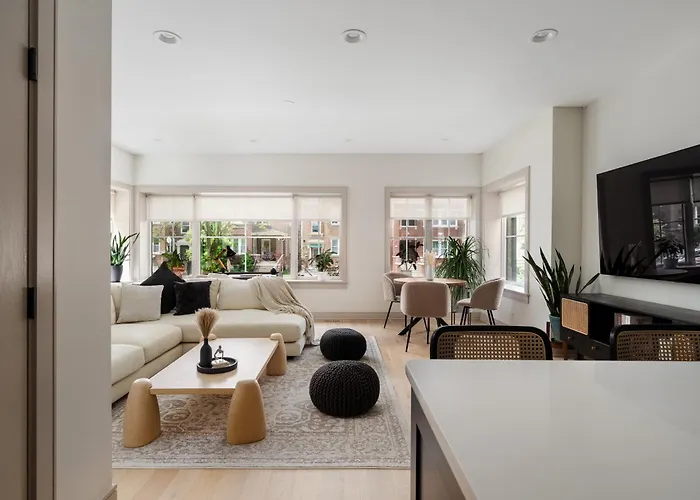 Ace Apartment