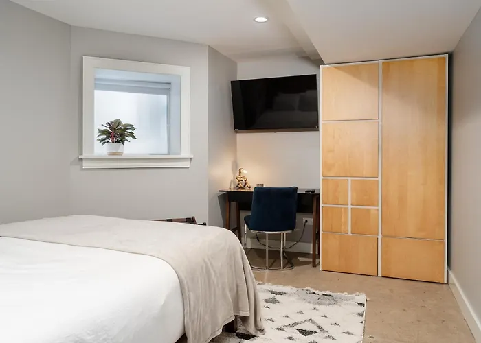 Ace Apartment Chicago